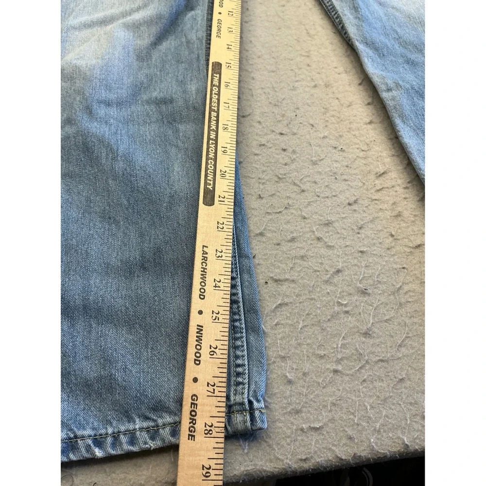 Levis preowned these